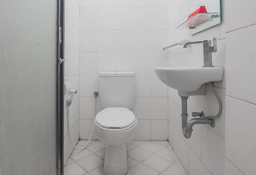 Номер Стандарт, Reddoorz Syariah Near Krida Nusantara