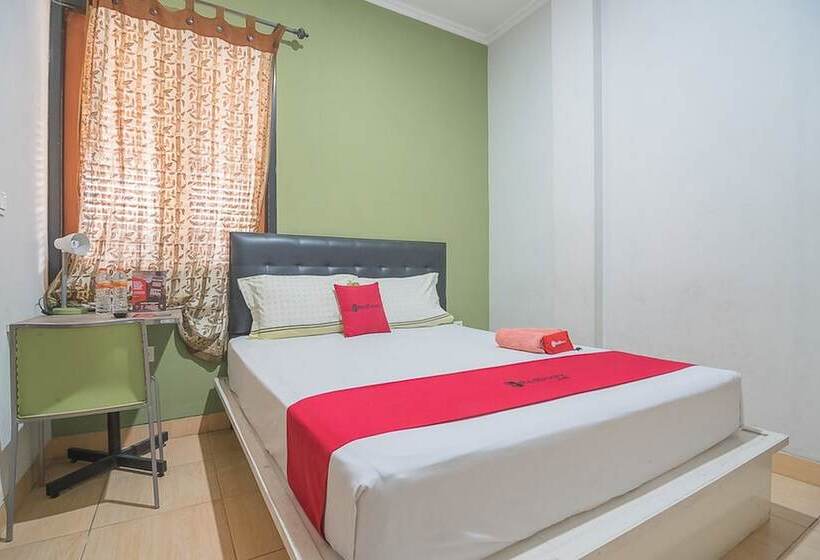 Номер Economy, Reddoorz Syariah Near Krida Nusantara
