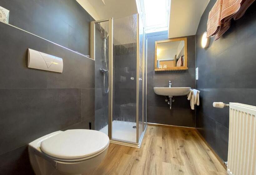 Номер Стандарт с Балконом, Gästehaus Elisabeth