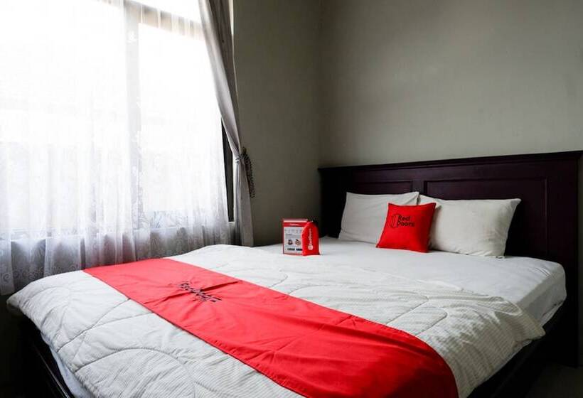 Номер Стандарт, Reddoorz Syariah Near Menara Kudus