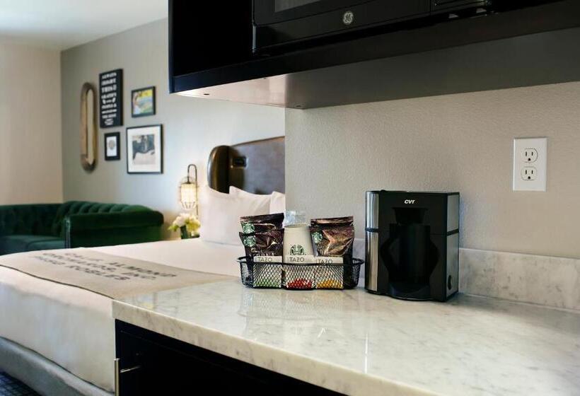 Люкс Кровать Кинг, Oxford Suites Paso Robles