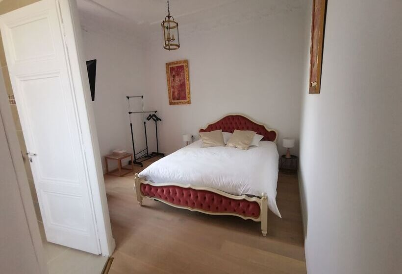 Номер Superior, Chateau De Saintgenix