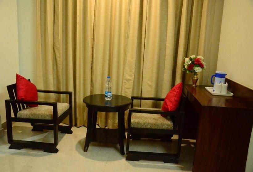 带大床的豪华间, Milam Inn