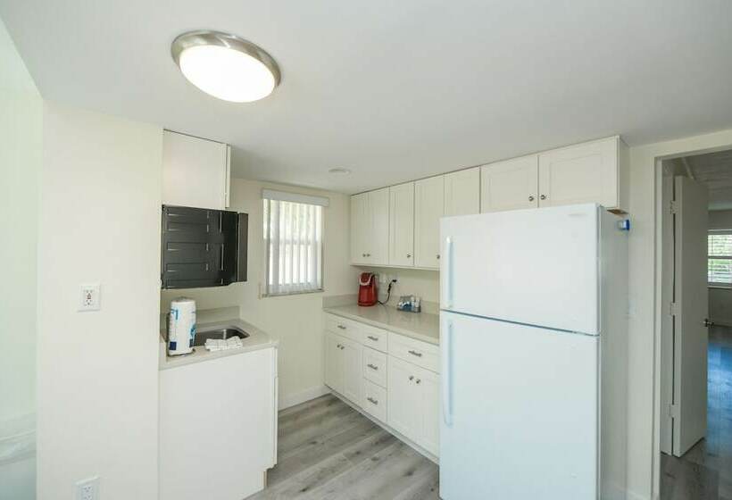Люкс 2 Спальни, Siesta Key Beach Resort And Suites