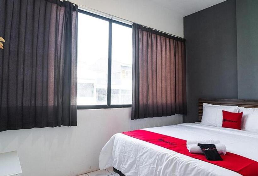 Номер Стандарт, Reddoorz Near Seasons City Mall