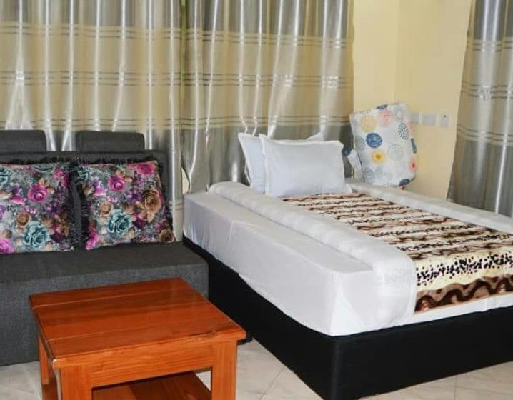 Номер Deluxe, Fq Hotel Mbeya