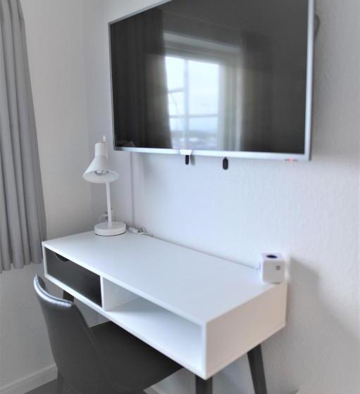 اتاق استاندارد با سرویس بهداشتی مشترک, Nuuk City Hostel
