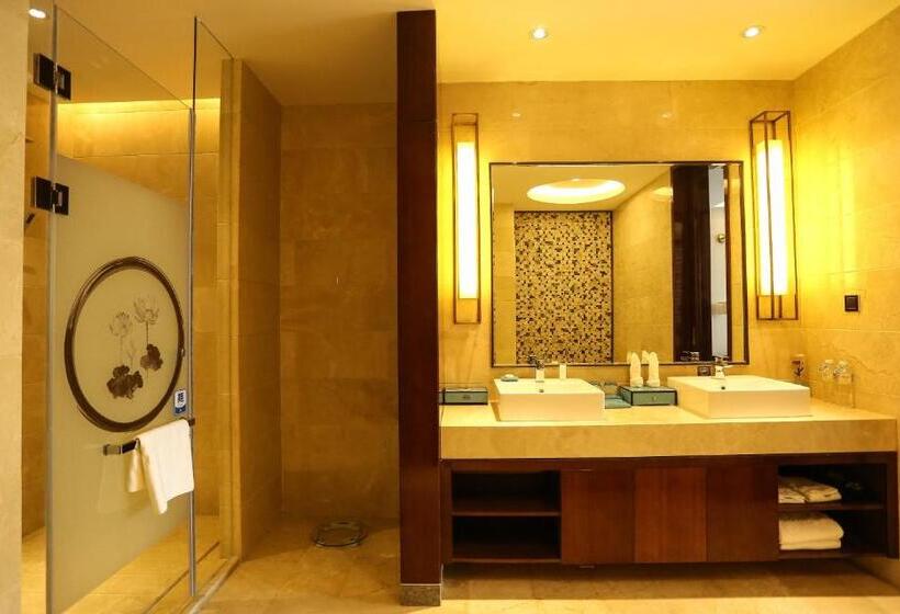 Люкс Повышенной Комфортности, Days Hotel By Wyndham Shanxi Xinzhou