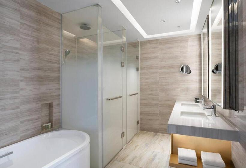 سوئیت با تخت بزرگ, Courtyard By Marriott Shanghai Songjiang