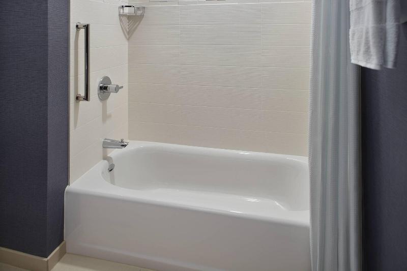 带大床的套房, Residence Inn By Marriott Lexington City Center