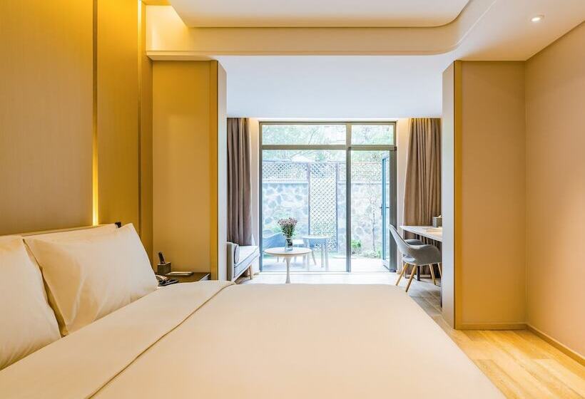 Номер Executive, Atour Hotel Dalian Development Zone Jinma Road