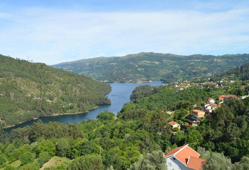 Номер Стандарт с Балконом, Casa São Bernardo De Claraval
