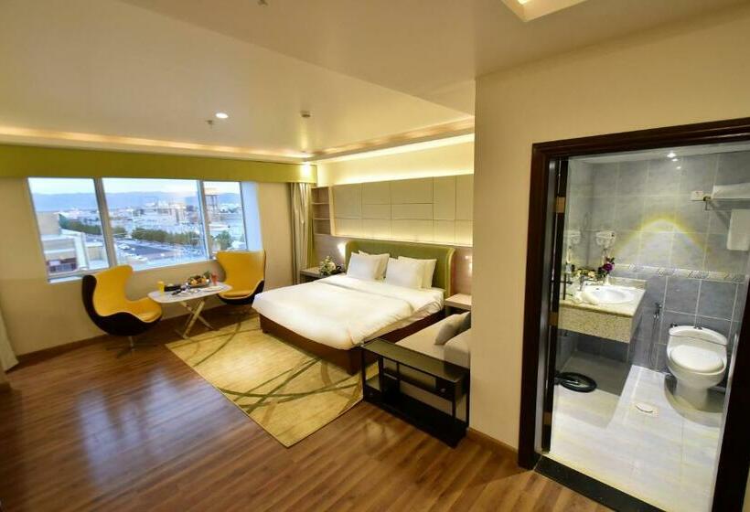 シティビューのデラックスルーム, The District Hotel Najran