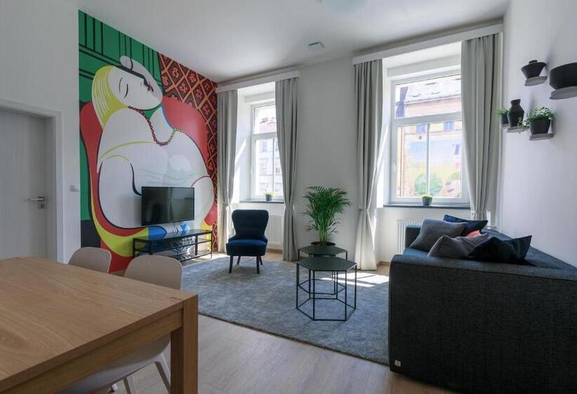 带2个卧室的公寓, Avantgarde Apartments