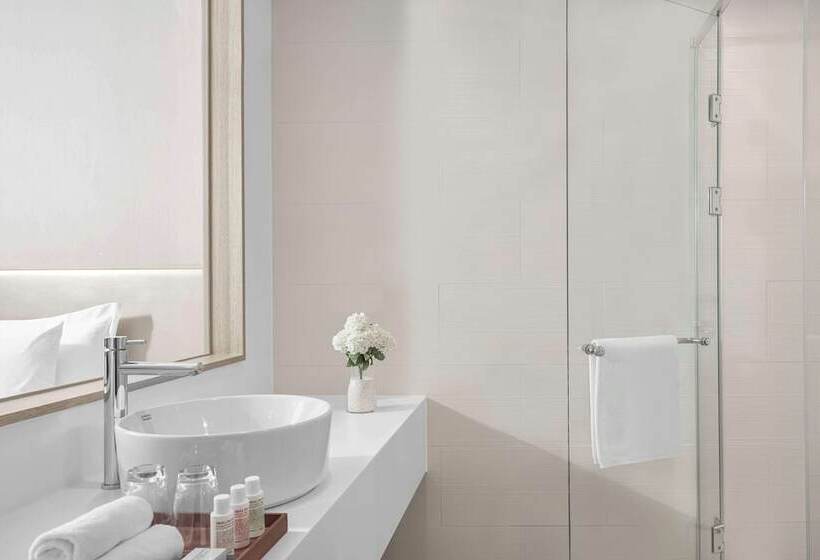 Номер Deluxe Вид на Горы, Avani Central Busan