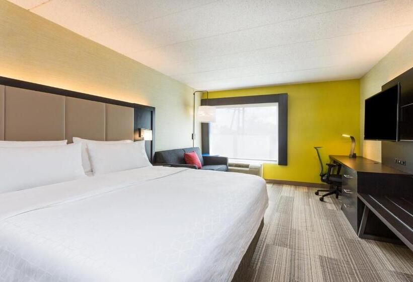 Номер Стандарт Кровать Кинг Адаптированный для Инвалидов, Holiday Inn Express   Lorton, An Ihg