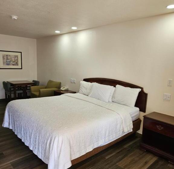 Стандартный Номер Кровать Кинг, Rodeway Inn