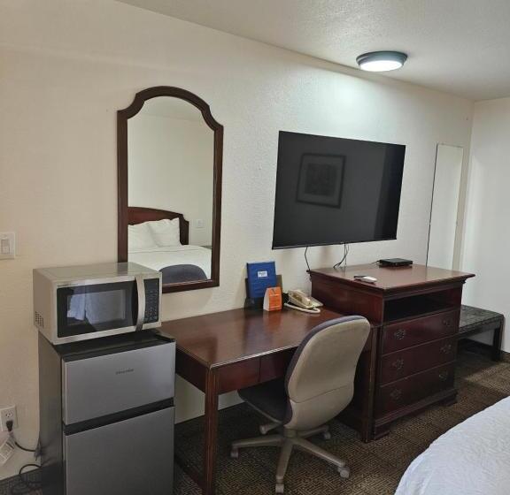 Номер Стандарт, Rodeway Inn