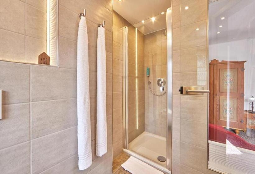 Номер Deluxe с Балконом, Gästehaus Angela