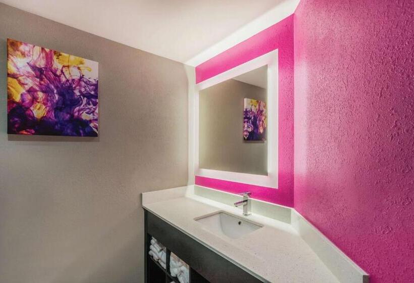 חדר אקזקיוטיב, La Quinta By Wyndham Chattanooga Hamilton Place