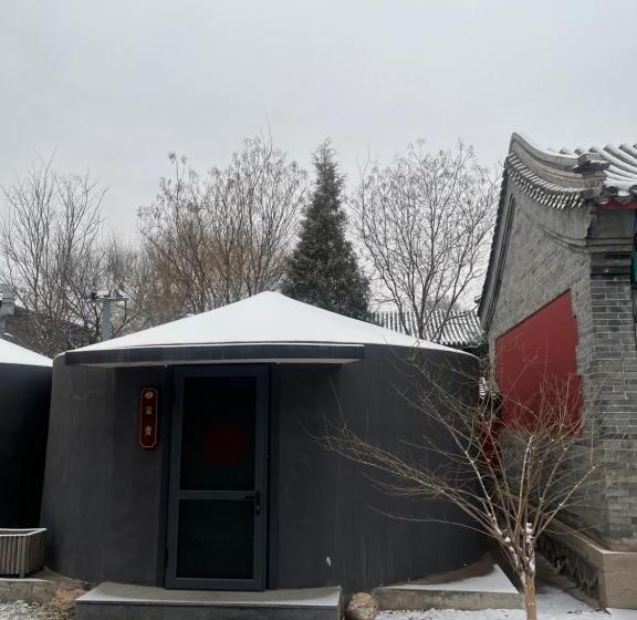 Standardrum, Chengde Kai Ren Hua Fu Jiu Dian