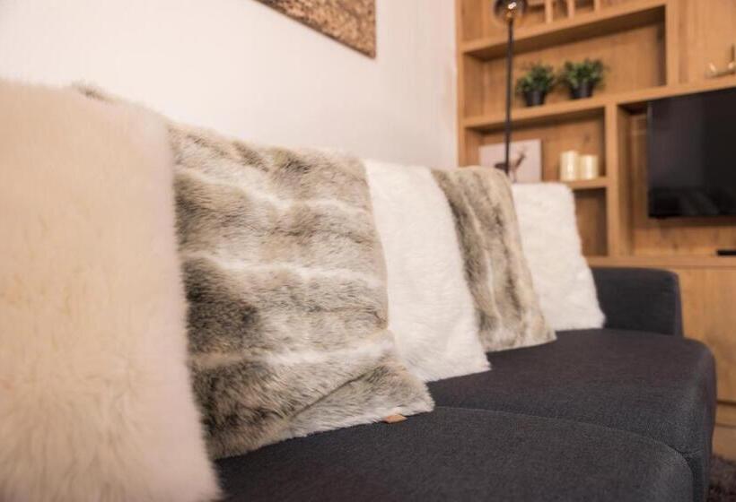 Апартаменты 3 Спальни, Aparthotel Herzblick Gmbh