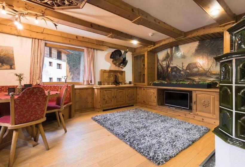 Дом 4 Спальни, Aparthotel Herzblick Gmbh