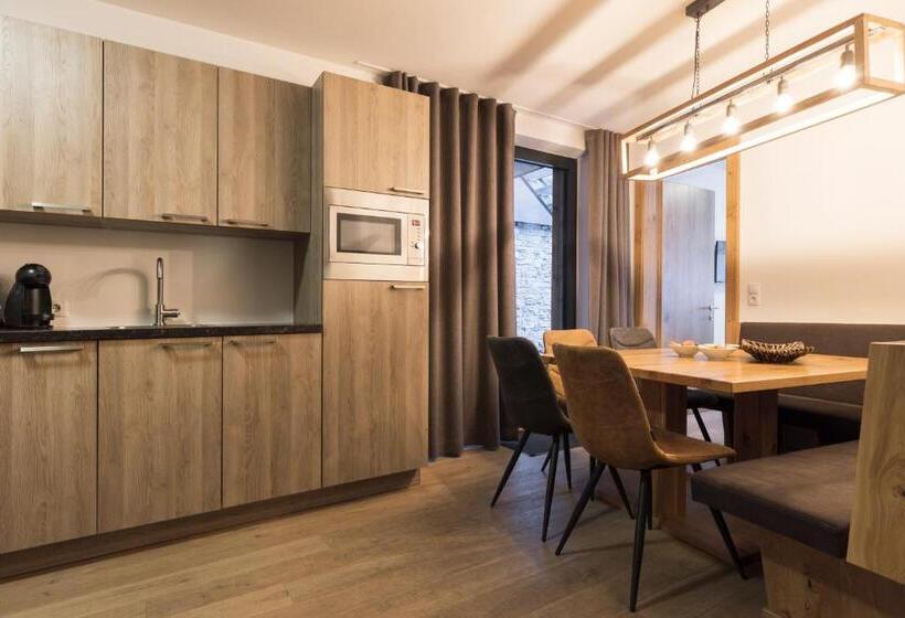 Апартаменты 3 Спальни, Aparthotel Herzblick Gmbh