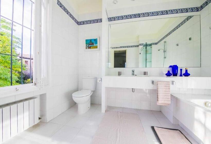 스탠다드 스튜디오, Apartments In Villa Isabel
