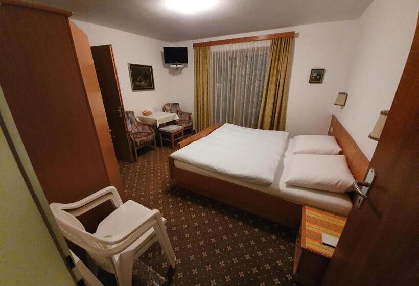 Номер Стандарт с Балконом, Haus Monika Und Haus Claudia