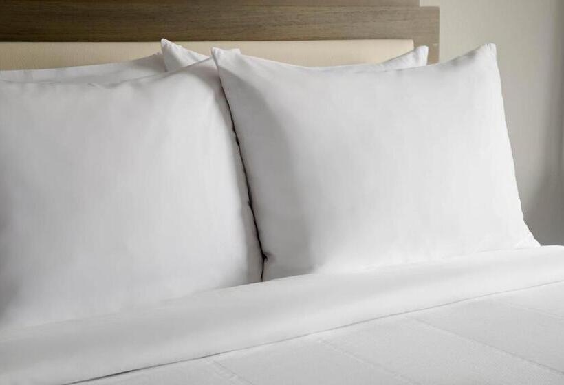Президентский Люкс, Courtyard By Marriott Cleveland Westlake