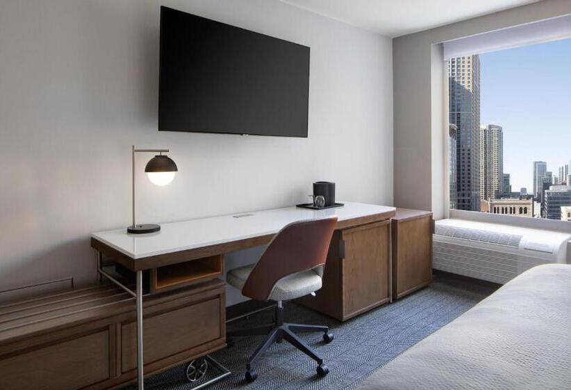 Quarto Standard Cama King para Deficientes, Courtyard By Marriott Chicago Downtown/river North