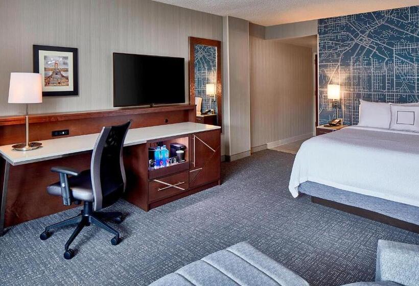 장애인을 위한 킹사이즈 침대 스탠다드 룸, Courtyard Portland Downtown/convention Center