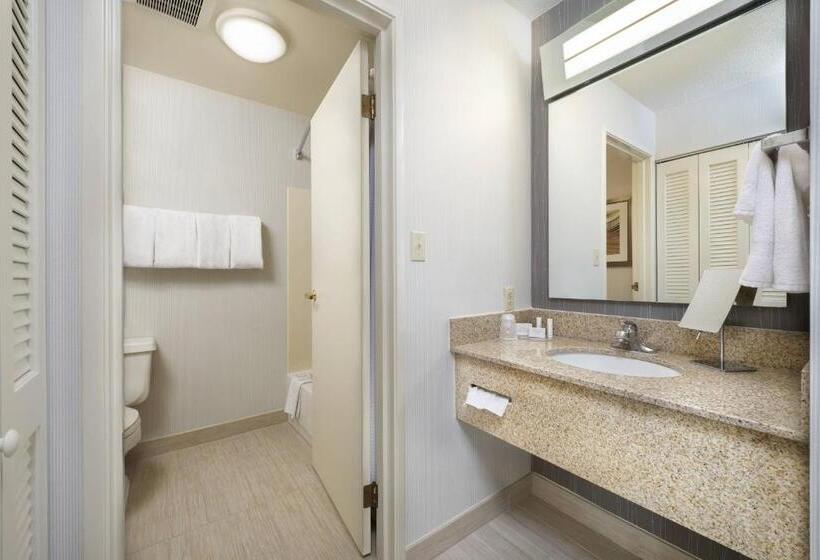 Suite Cama King, Courtyard Mishawaka University Area