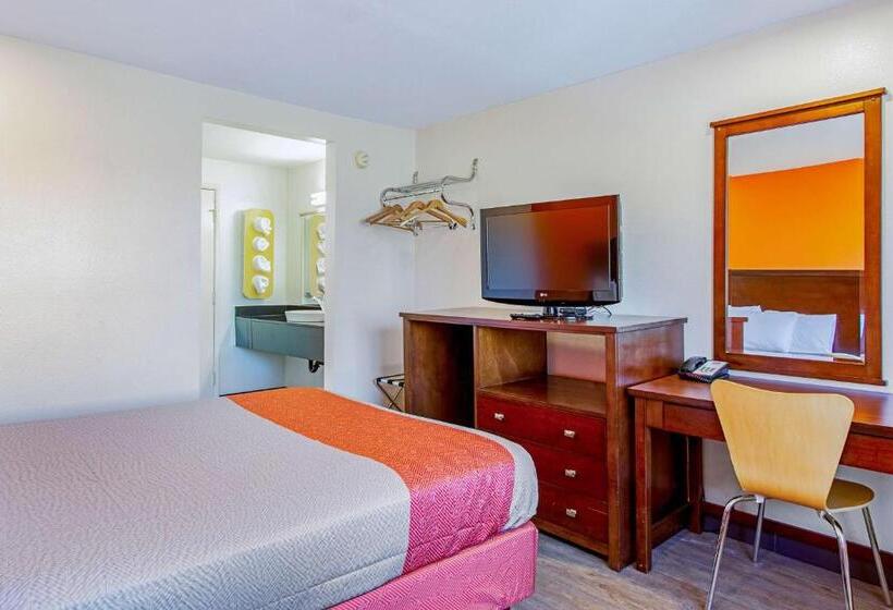 Номер Стандарт Адаптированный для Инвалидов, Motel 6 Pendleton, Or  West
