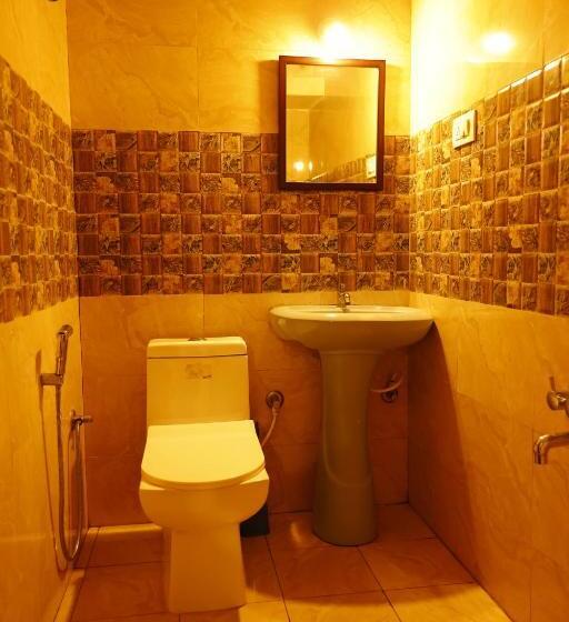豪华房间, Kollanoor Guest House