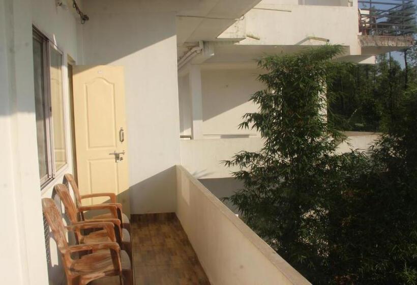 豪华房间, Kollanoor Guest House