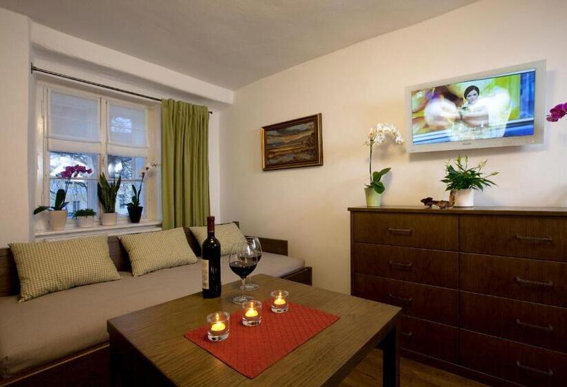 ２ベッドルームデラックスアパートメント, Apartmány šupina