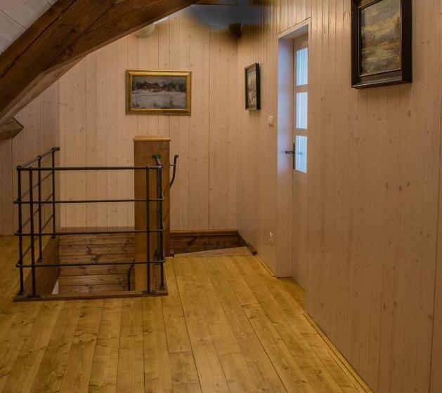 スタンダード４人部屋, Apartmány šupina