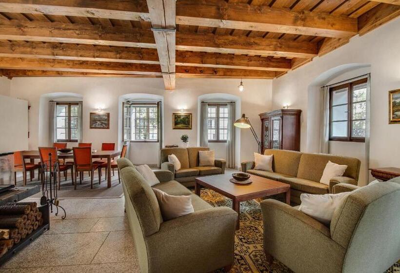 ３ベッドルームハウス, Apartmány šupina