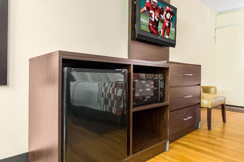 디럭스 룸 킹사이즈 침대, Red Roof Inn Cincinnati Airport–florence/ Erlanger
