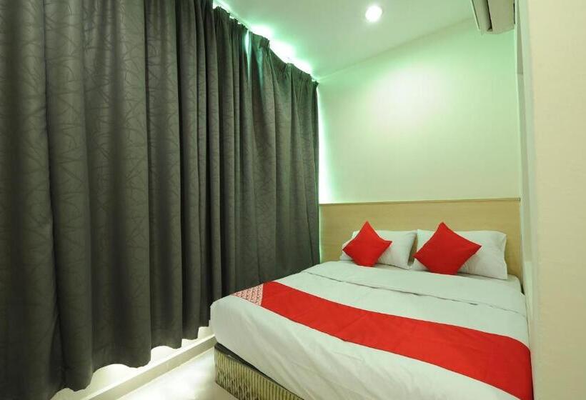 Номер Deluxe, Batu Caves Star Hotel By Oyo Rooms