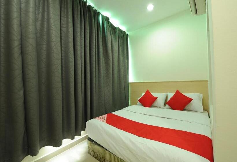 Номер Deluxe, Batu Caves Star Hotel By Oyo Rooms