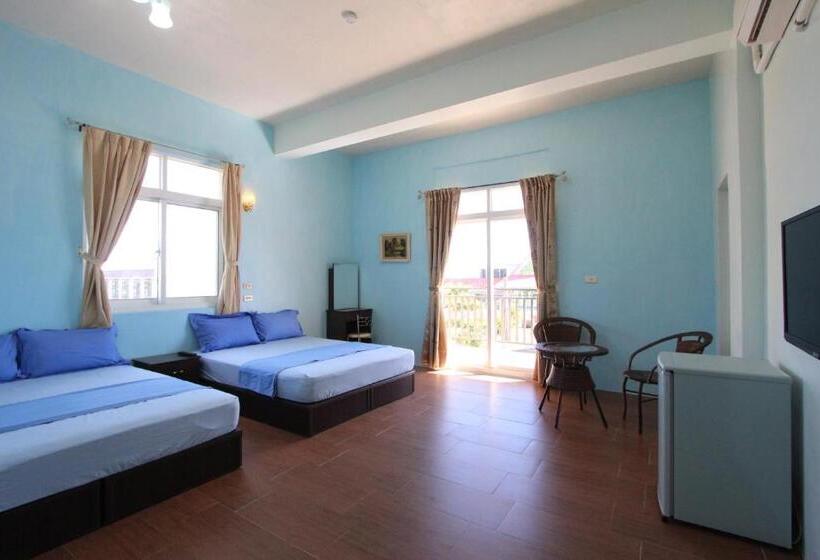 اتاق استاندارد چهار تخته, Wu Li Ting B&b