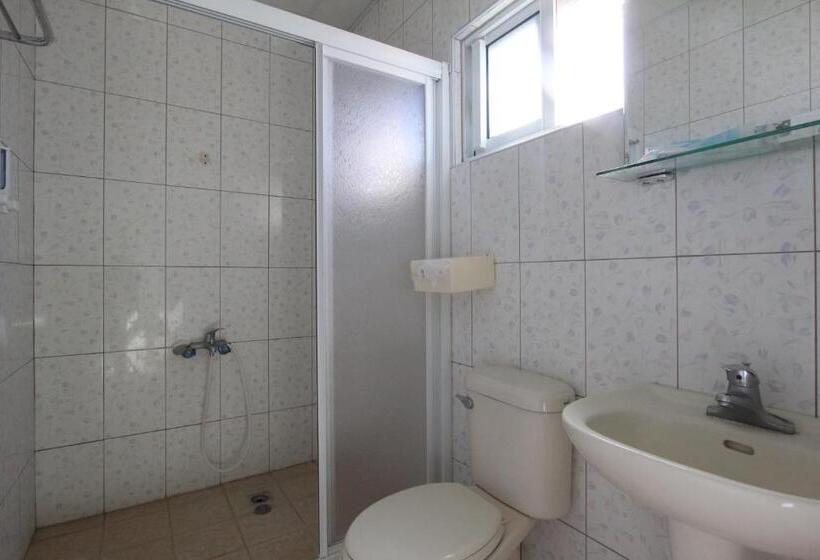 سوییت خانوادگی, Wu Li Ting B&b