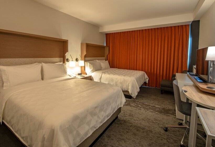 带2个双人床的标准工作室, Holiday Inn & Suites   Merida La Isla, An Ihg