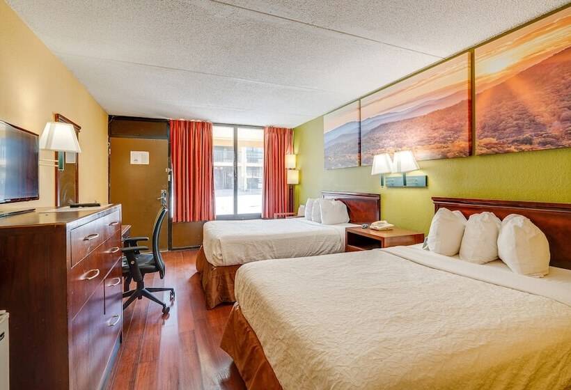 غرفه قياسيه سريرين مزدوجين, Days Inn By Wyndham Nashville Saint Thomas West Hospital