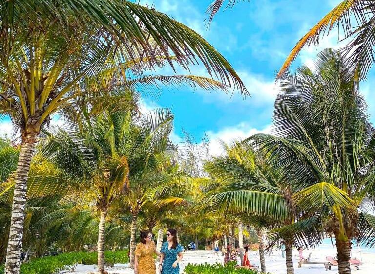 اتاق استاندارد با چشم‌انداز دریا, Tan Son Nhat Con Dao Resort