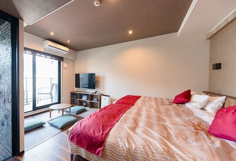 Номер Deluxe, Livemax Resort Atamiseafront
