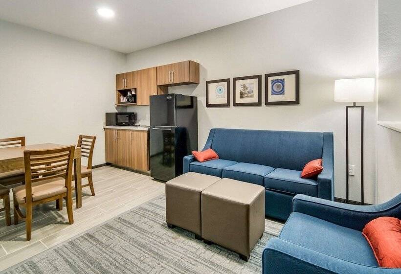 Люкс, Comfort Suites Desoto Dallas South